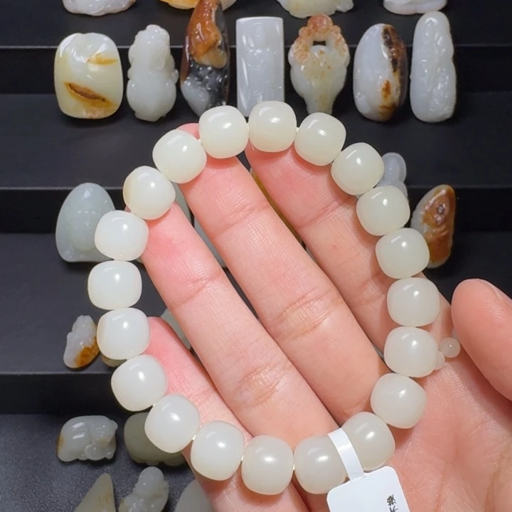 养***真和田玉（子料）未镶嵌颈饰