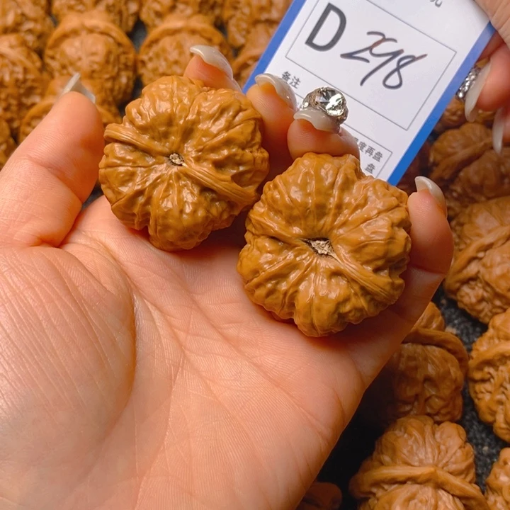 把件文玩核桃弓**欠蛤蟆