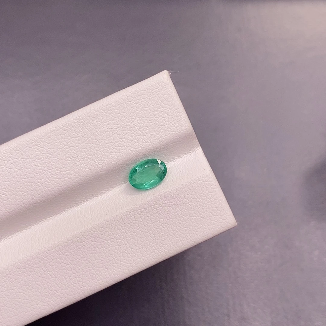 裸石祖母绿0.77克拉