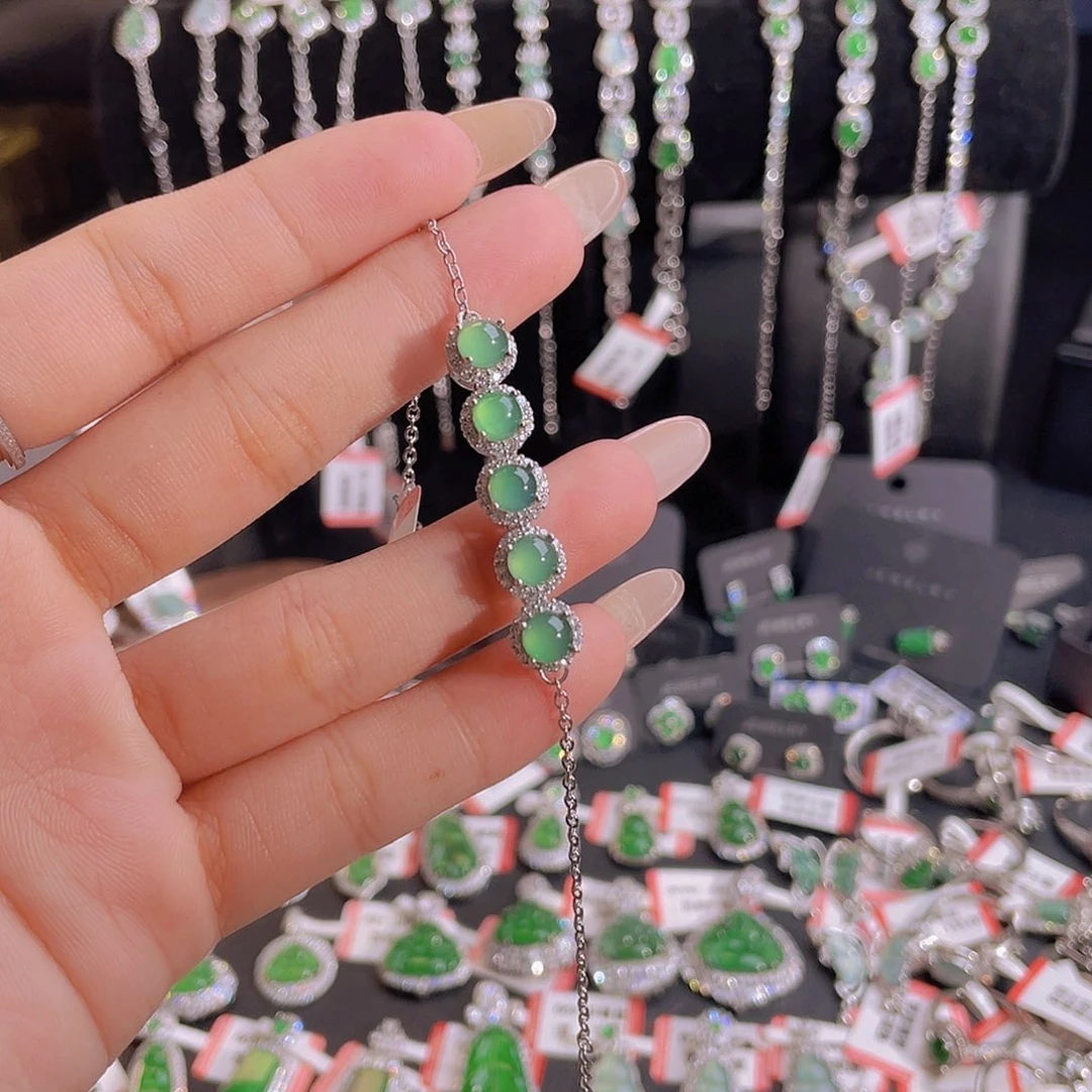 手链翡翠未镶嵌手链