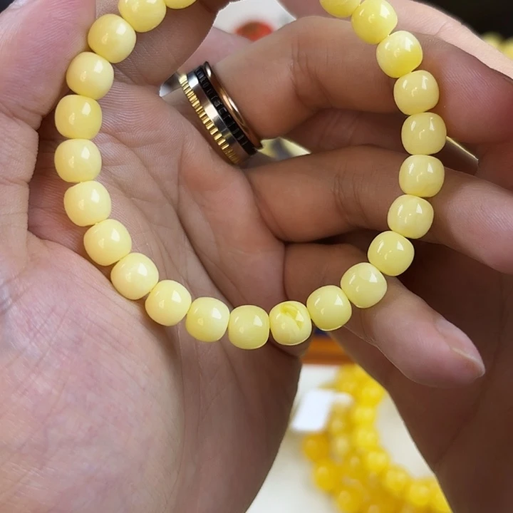 琥珀未镶嵌手链卡 8.2mm 少纹阿尔卑斯奶豆