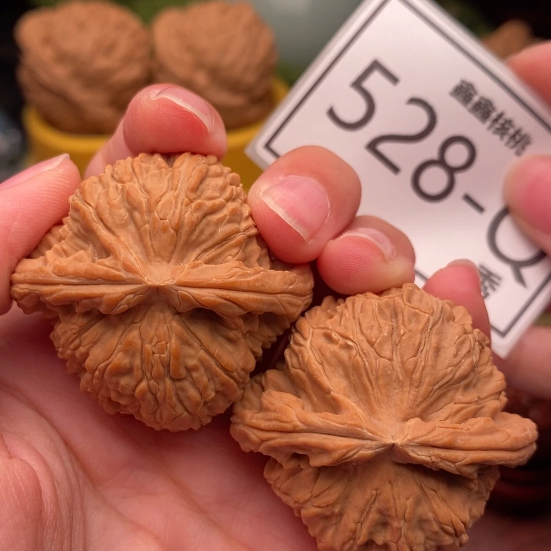 文玩核桃把件白狮43