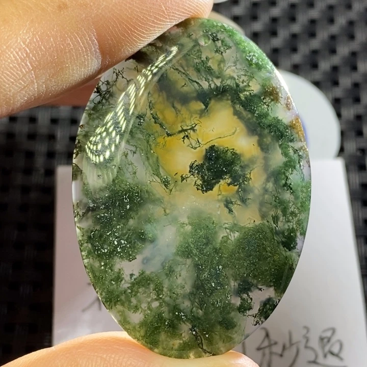 未镶嵌颈饰玛瑙/玉髓忍*