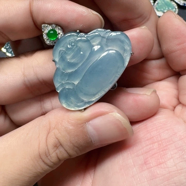 翡翠未镶嵌颈饰天然A货翡翠放漏