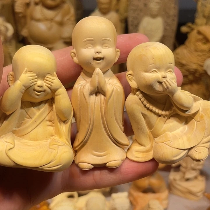 黄杨木小瑕疵三不和尚