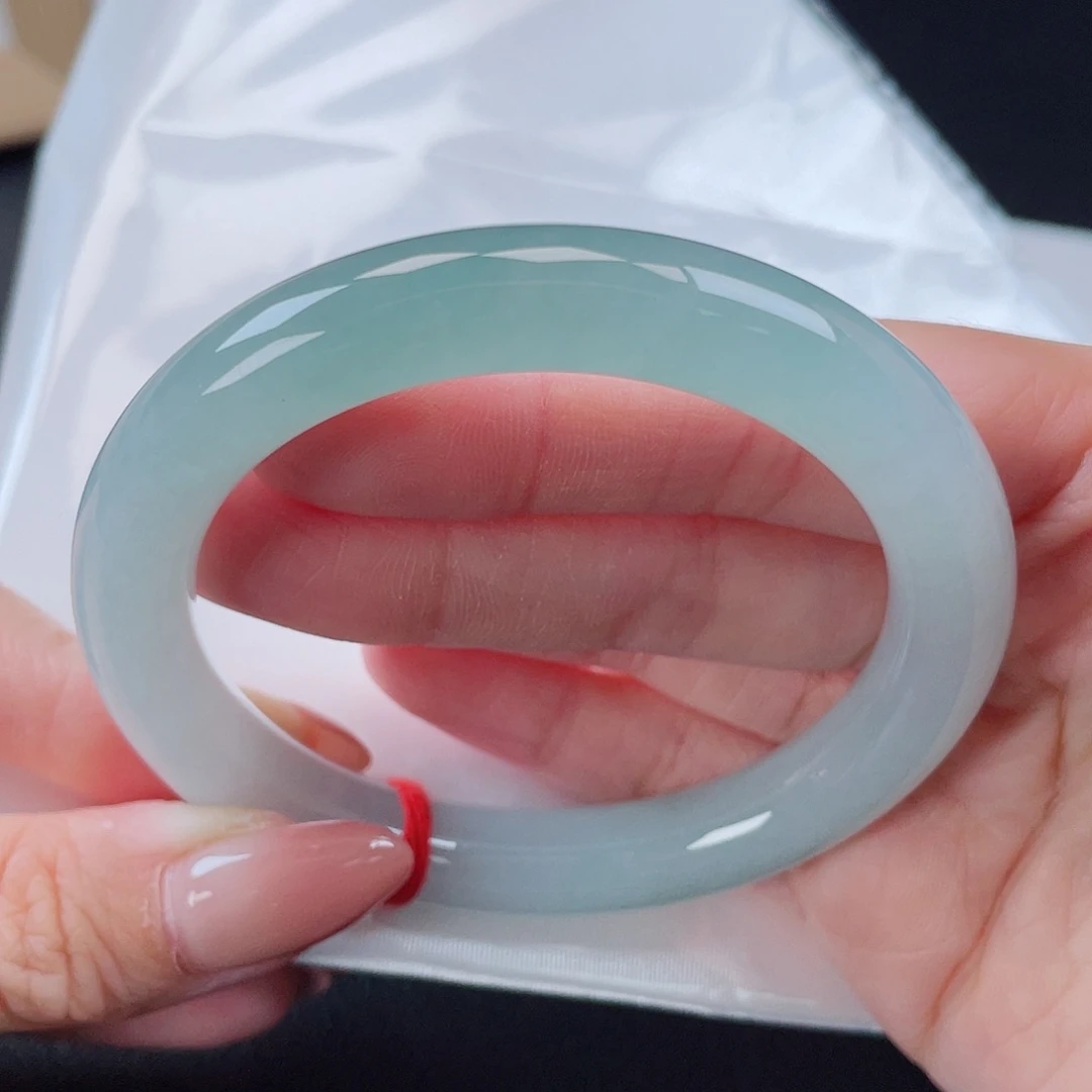 翡翠手镯未镶嵌9887-起胶渐变色圆条-特价强推