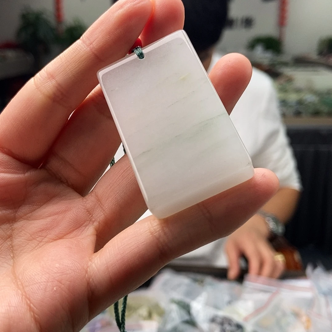 颈饰未镶嵌石英质玉颜色多样性发拍一发一