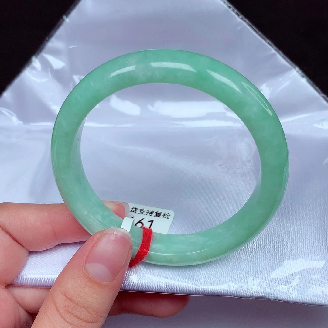 翡翠未镶嵌手镯正圈55