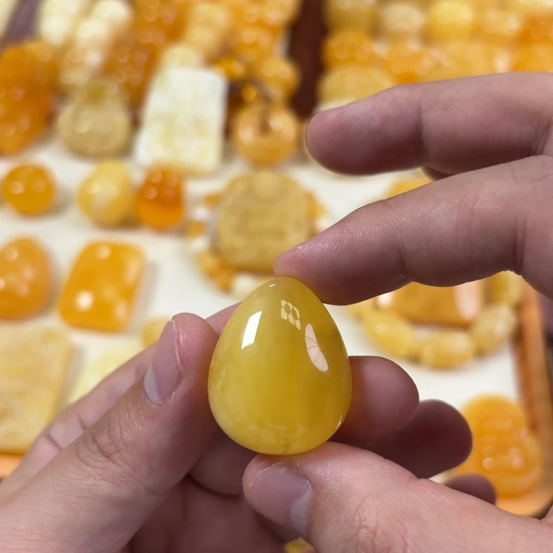 裸石蜜蜡未镶嵌水滴