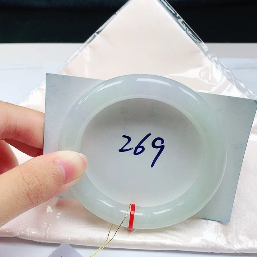 【闪购商品】翡翠手镯（圆镯）未镶嵌54圈