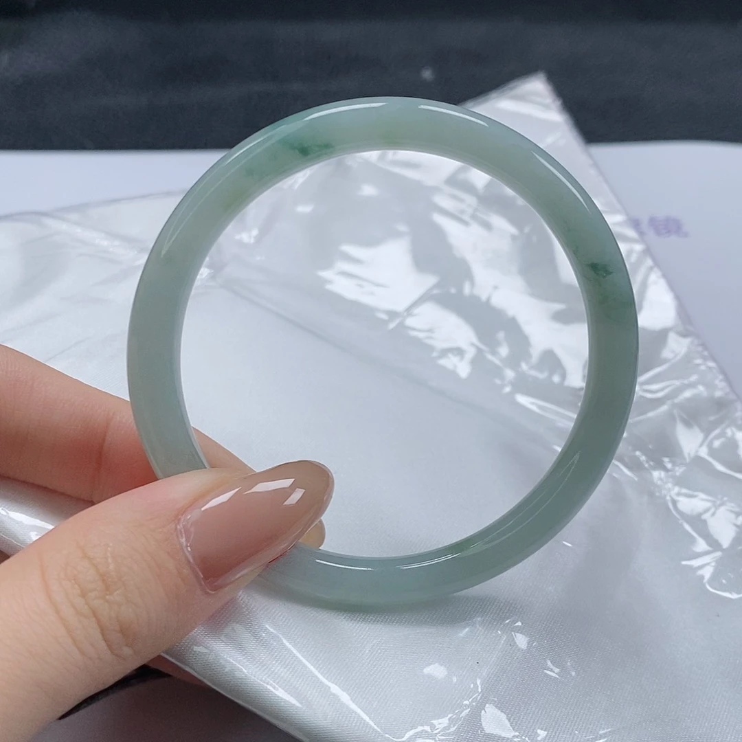 【闪购商品】翡翠手镯（圆镯）未镶嵌406号