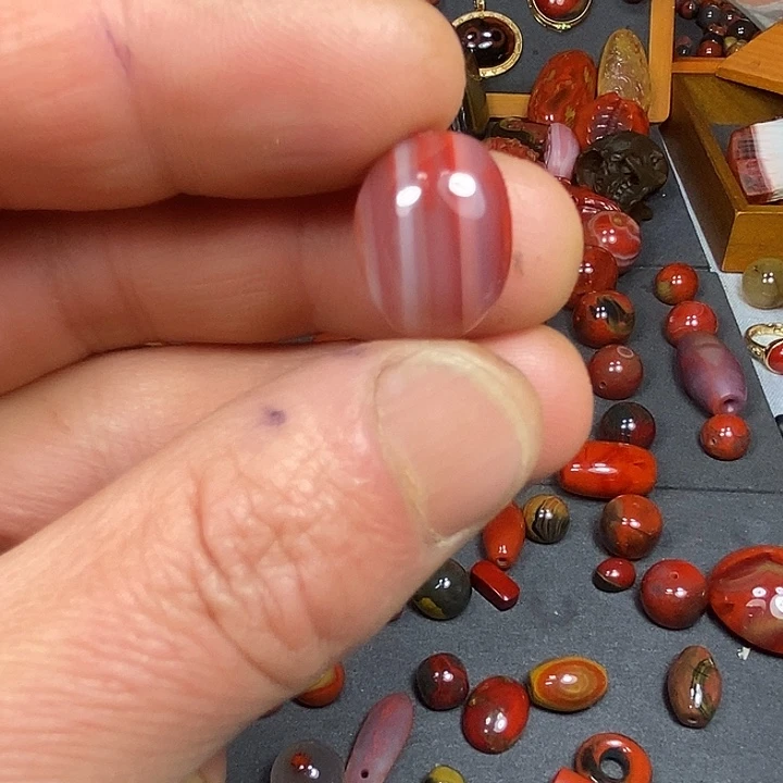 南红玛瑙未镶嵌车挂