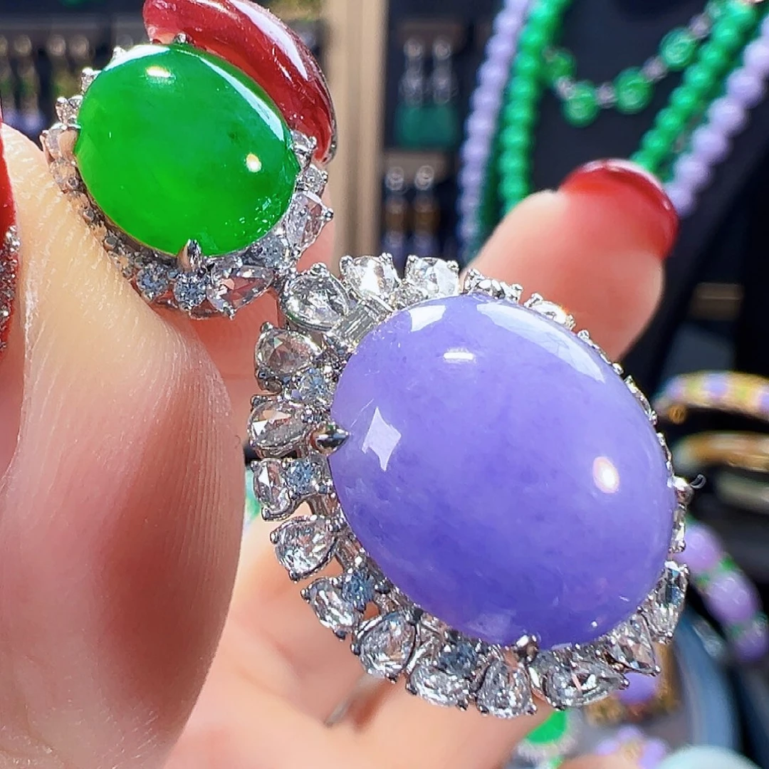 翡翠18K金镶嵌颈饰签收后24小时鉴赏期