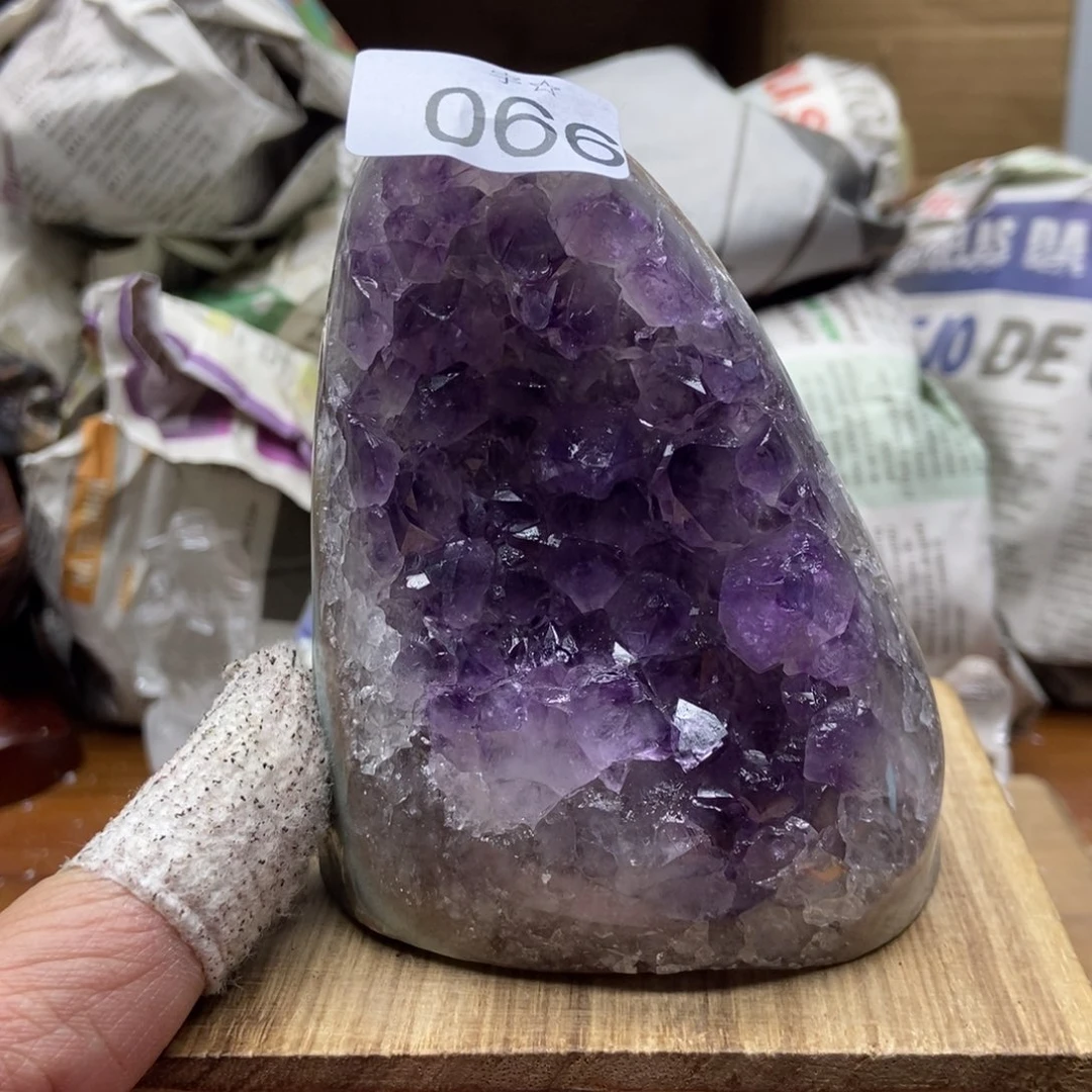 紫晶天然水晶摆件未镶嵌
