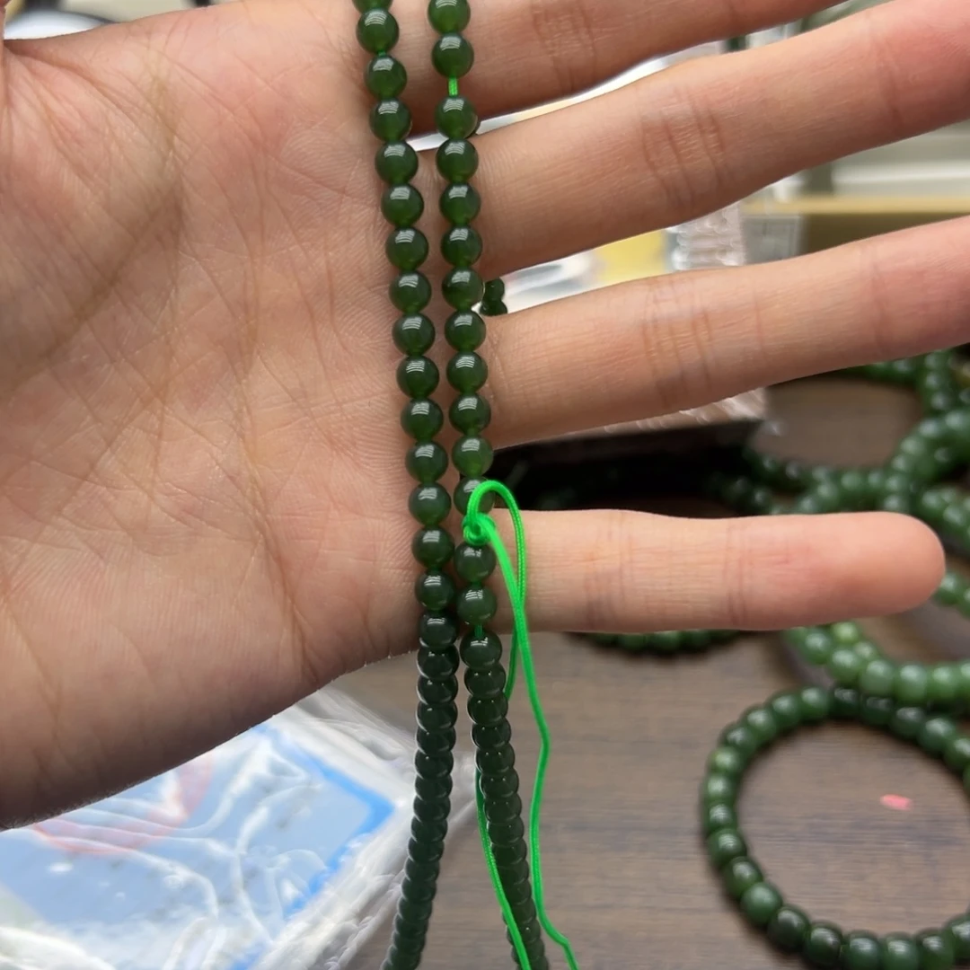 小****颈饰未镶嵌和田玉199