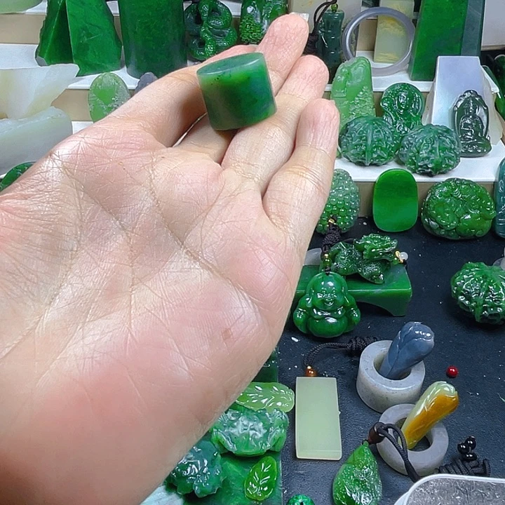 和田玉未镶嵌珠宝半成品