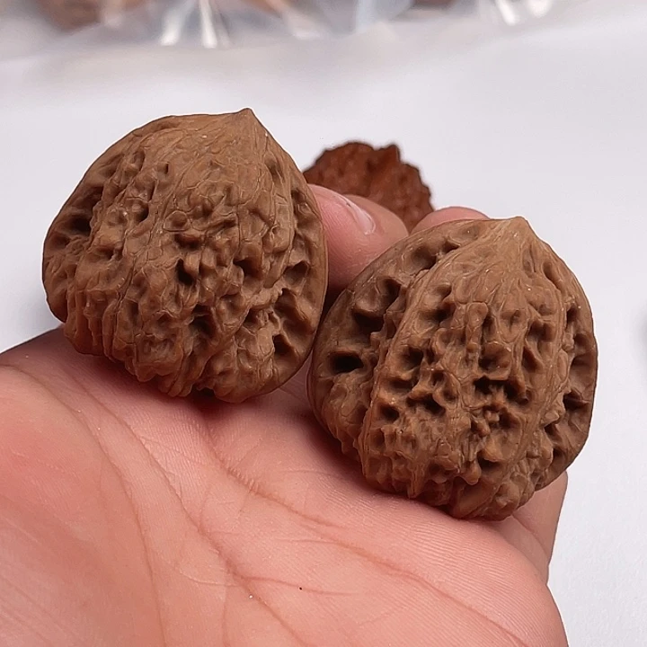 40头货压手大红皮凹底