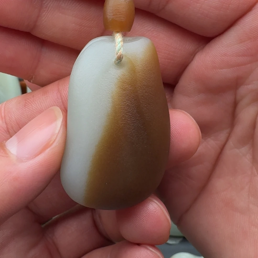 自***…定制和田玉风声水起