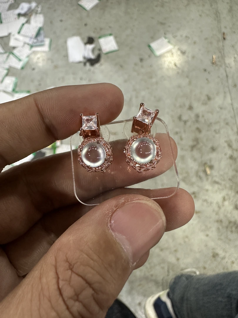 玻璃眼睛缅甸翡翠玻璃种铜托