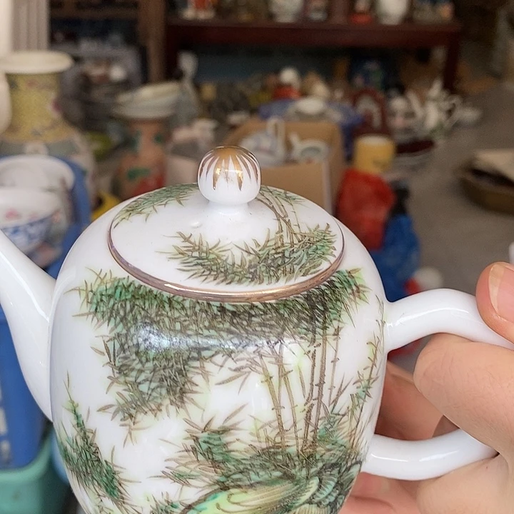 陶瓷陶瓷和瓷器是其代表作之二