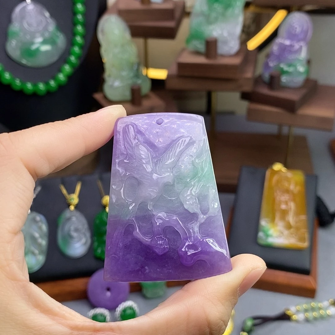 吊坠(赠链)未镶嵌翡翠