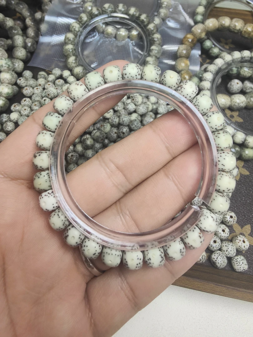 海南同枝果星月菩提，8*7原白小通体星月手串星月