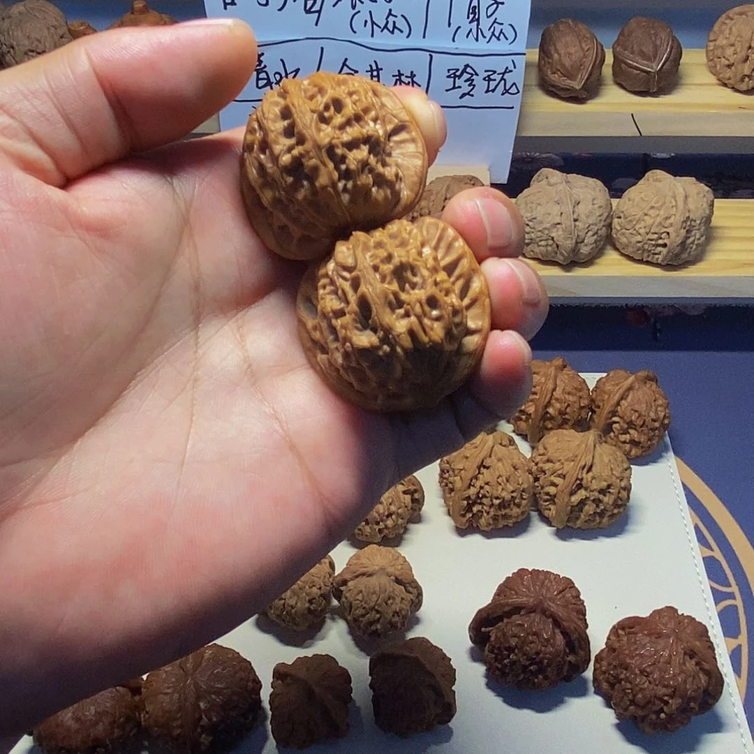 文玩核桃吊坠帽子小众