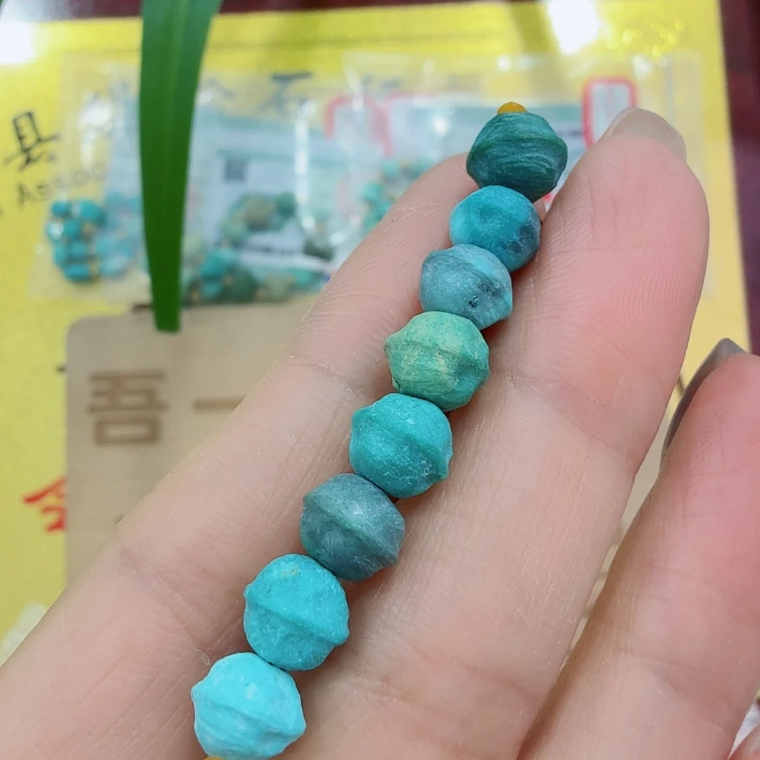 未镶嵌绿松石珠宝奇石