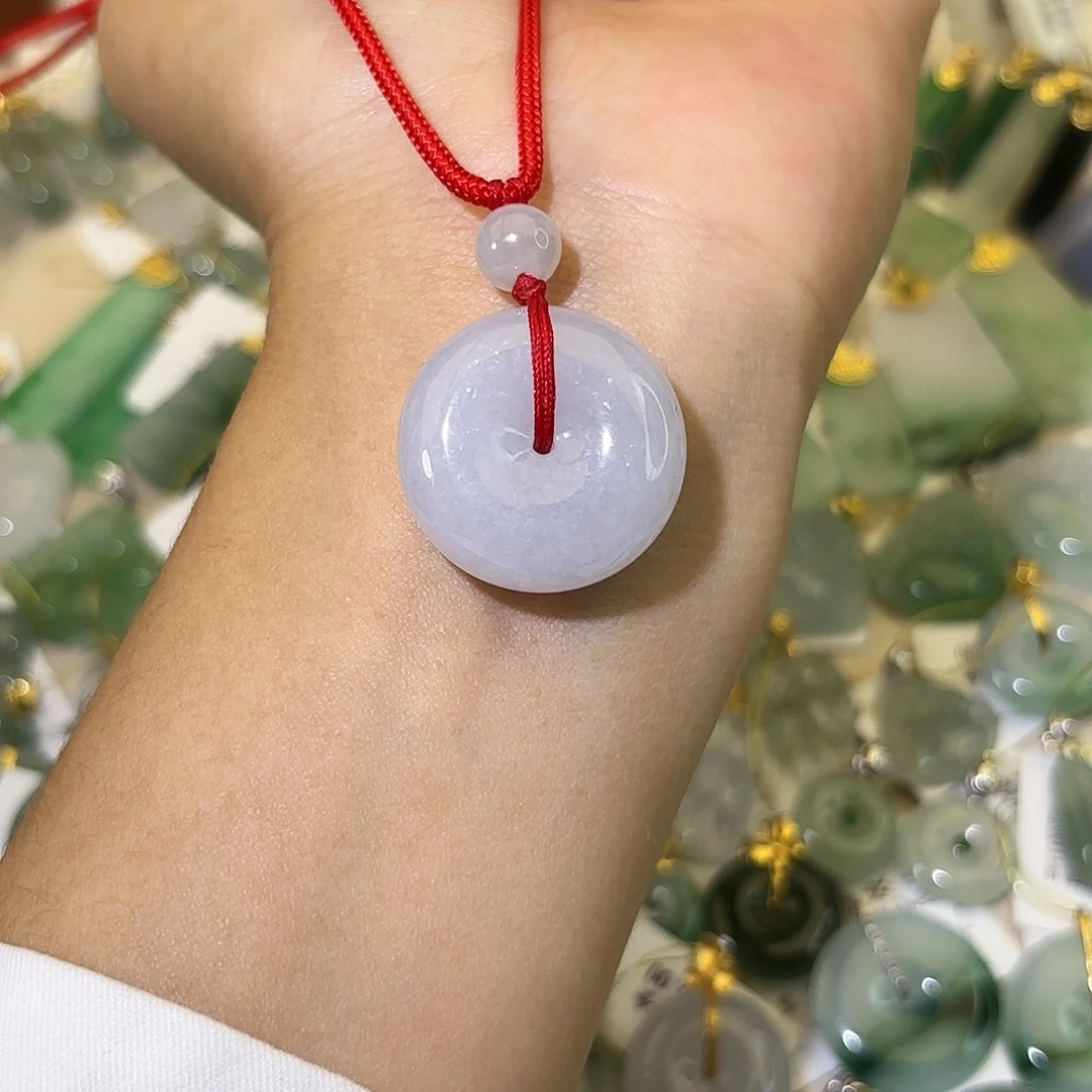 翡翠未镶嵌颈饰平安扣