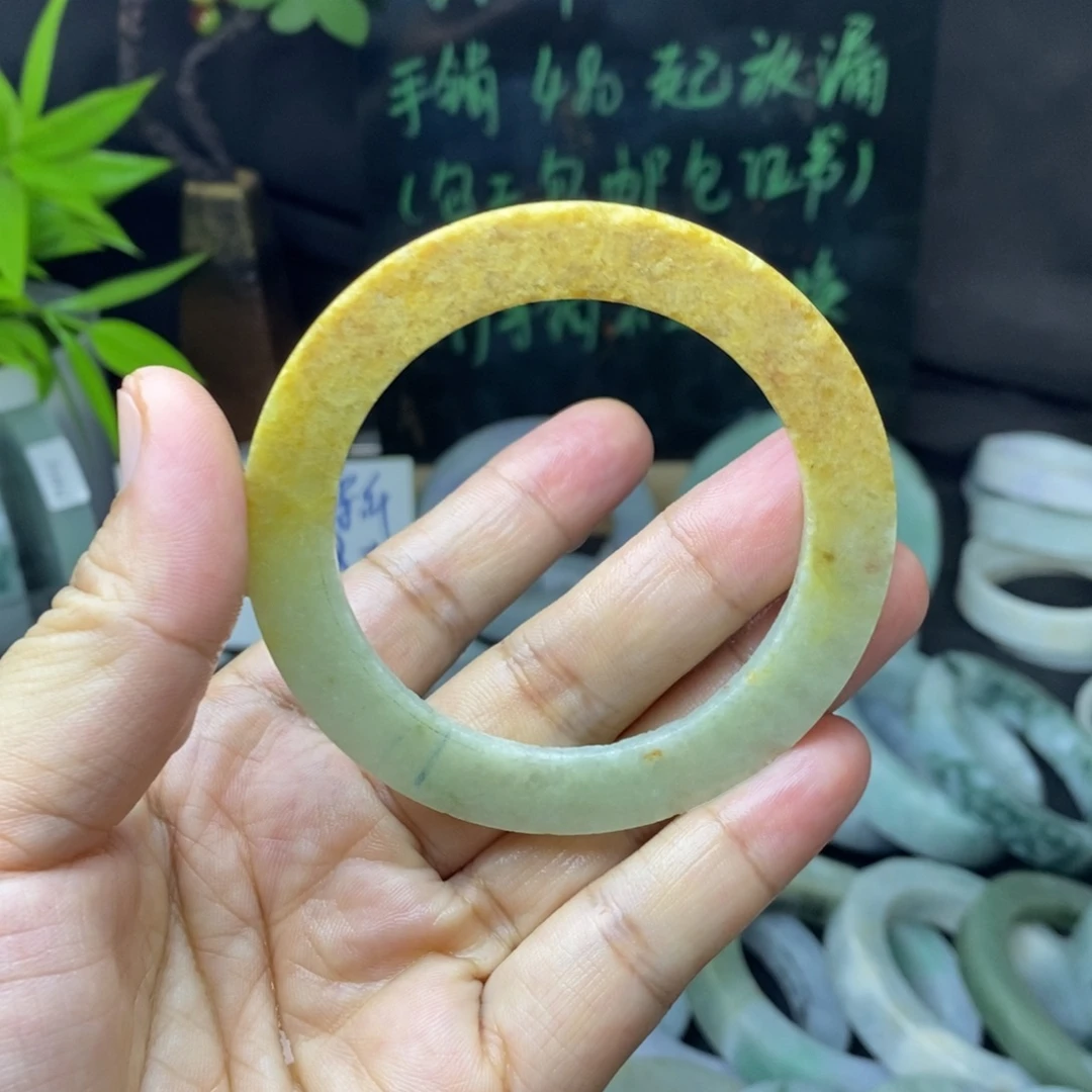 未镶嵌手镯定制翡翠