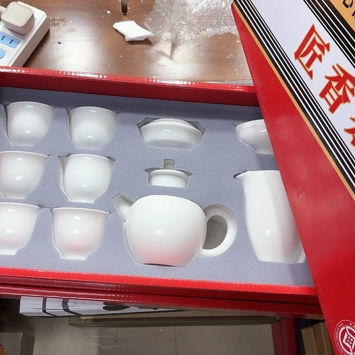 孤品茶具套装等等。
