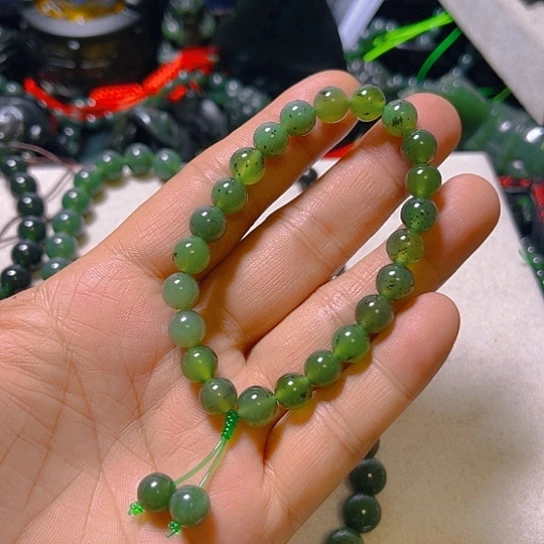 蛇纹石玉颈饰未镶嵌拾*。