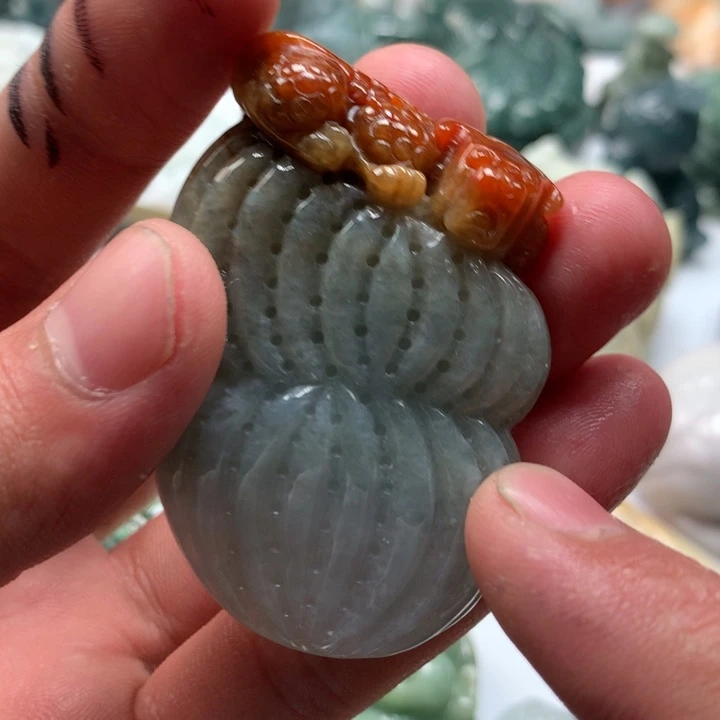 翡翠未镶嵌颈饰保真天然a货翡翠