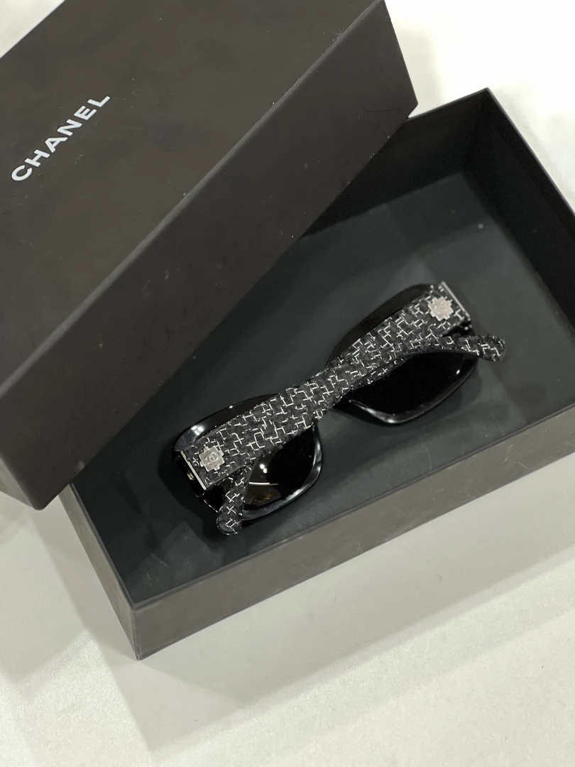 95新 Chanel/香奈儿 夏七中古/粗花呢黑超/太阳镜83