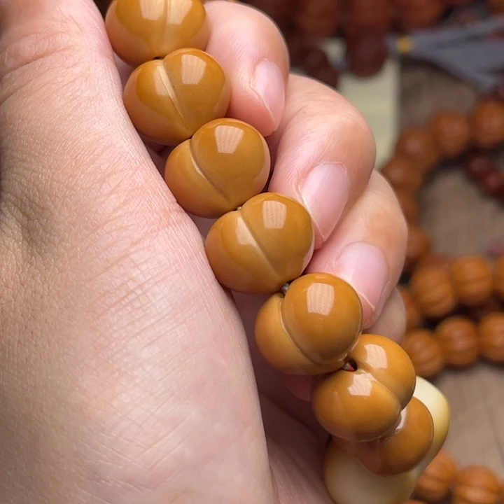 吊坠猴头核桃16屁桃满配