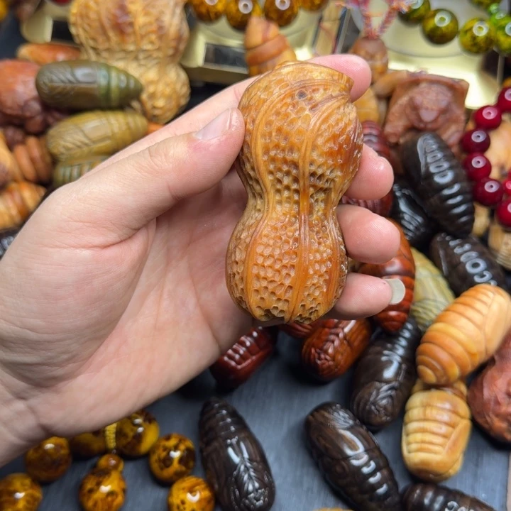 松木琥珀木文玩把件