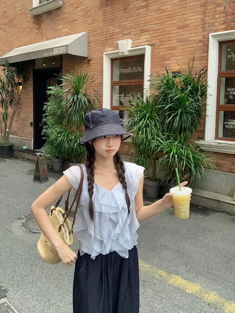 新粉见面礼美背一件（颜色随机）