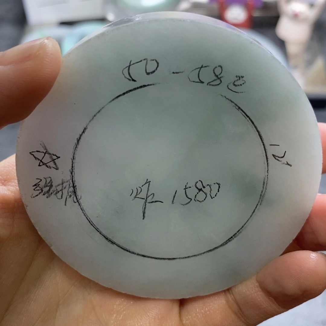定制翡翠未镶嵌翡翠手镯