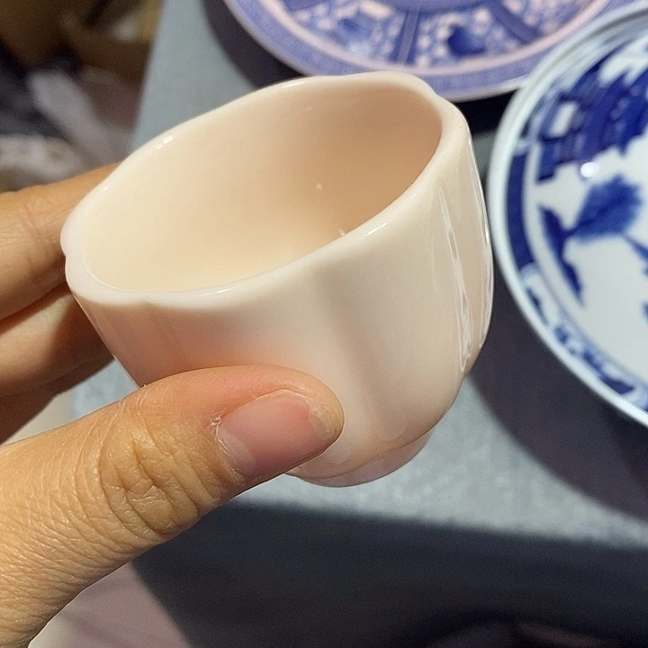 摆件陶瓷红稀土花口杯不带碟