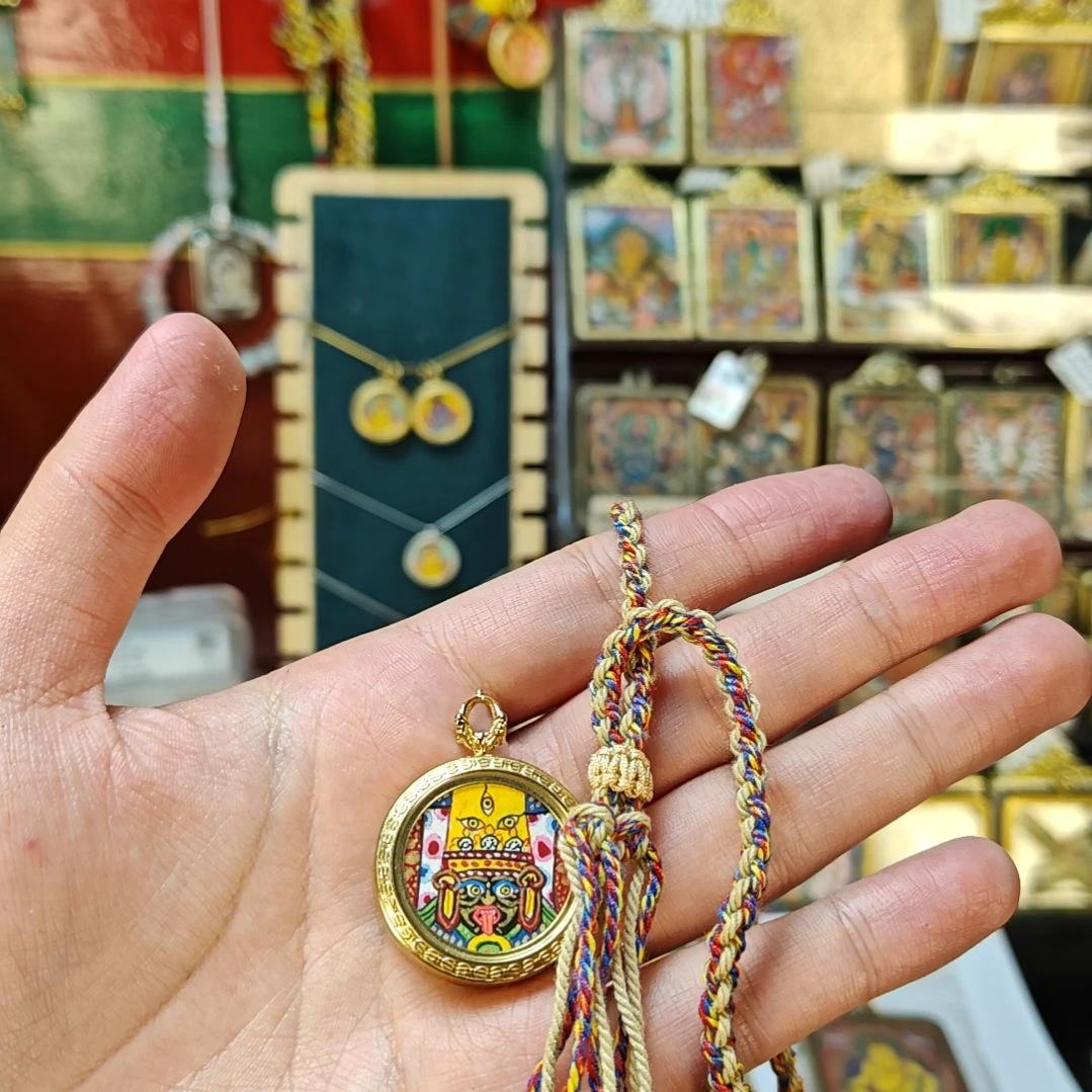 豆***酒吊坠纯手绘扎基拉姆带绳唐卡