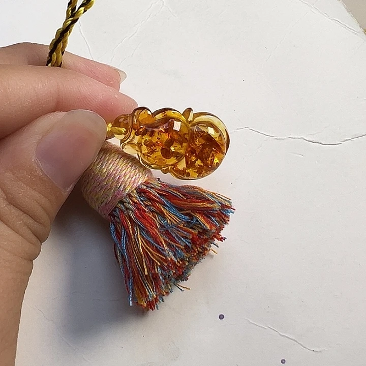 未镶嵌项圈琥珀（花珀）