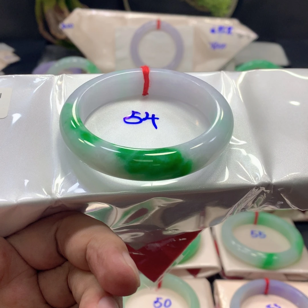 翡翠未镶嵌手镯翡翠