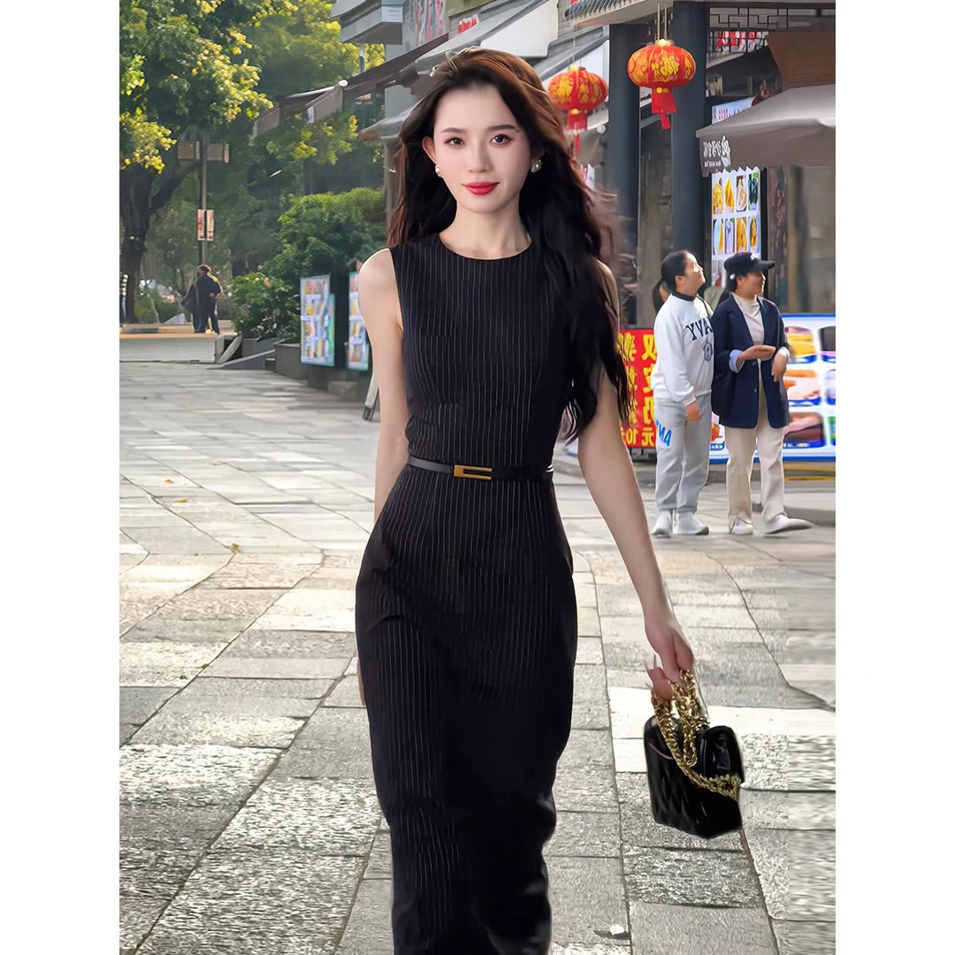 夏季法式高端精致气质洋气轻奢高级感修身显瘦黑色长款无袖连衣裙