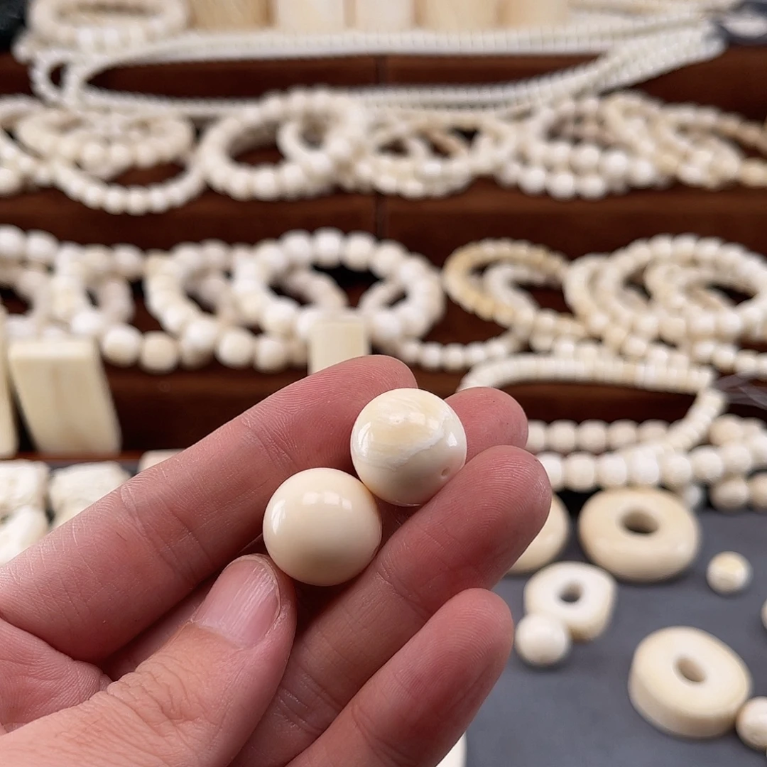骑***j菩提籽类17.7对珠11111
