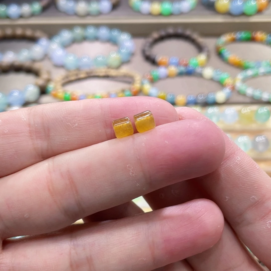 翡翠未镶嵌手链黄桶