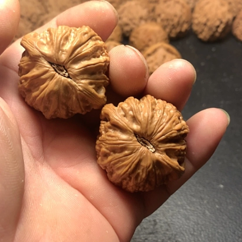 【闪购商品】文玩核桃把件恩****溢铁锤