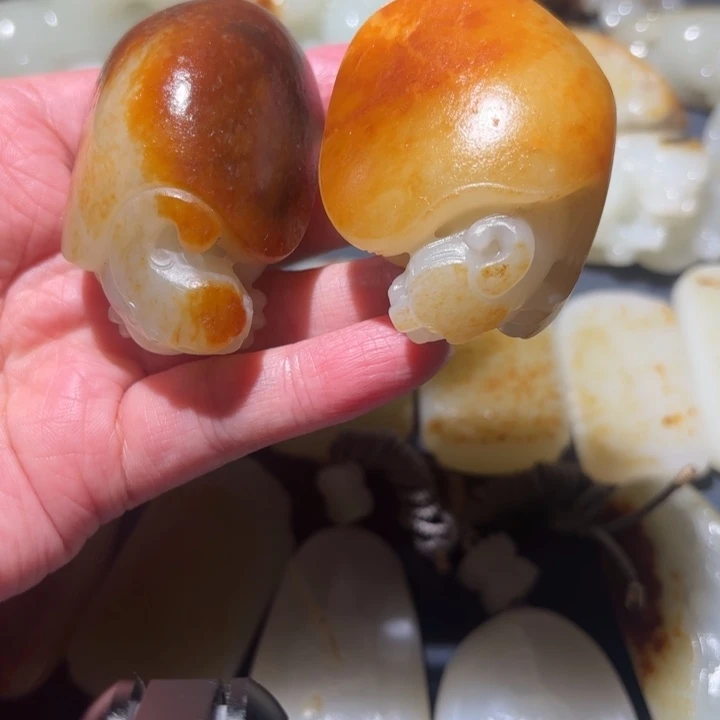 和田玉（糖玉）未镶嵌挂件