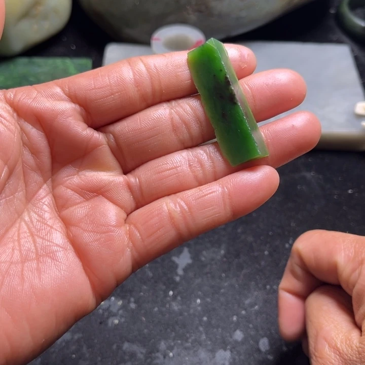 和田玉（糖玉）未镶嵌珠宝半成品