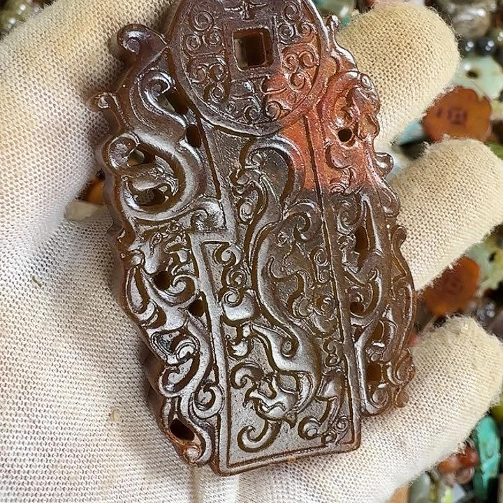 和田玉未镶嵌挂件