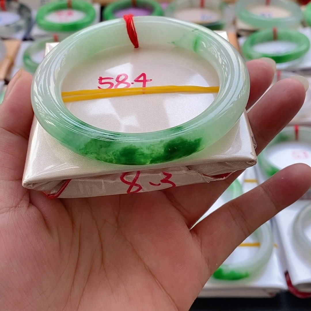 翡翠手镯未镶嵌9号